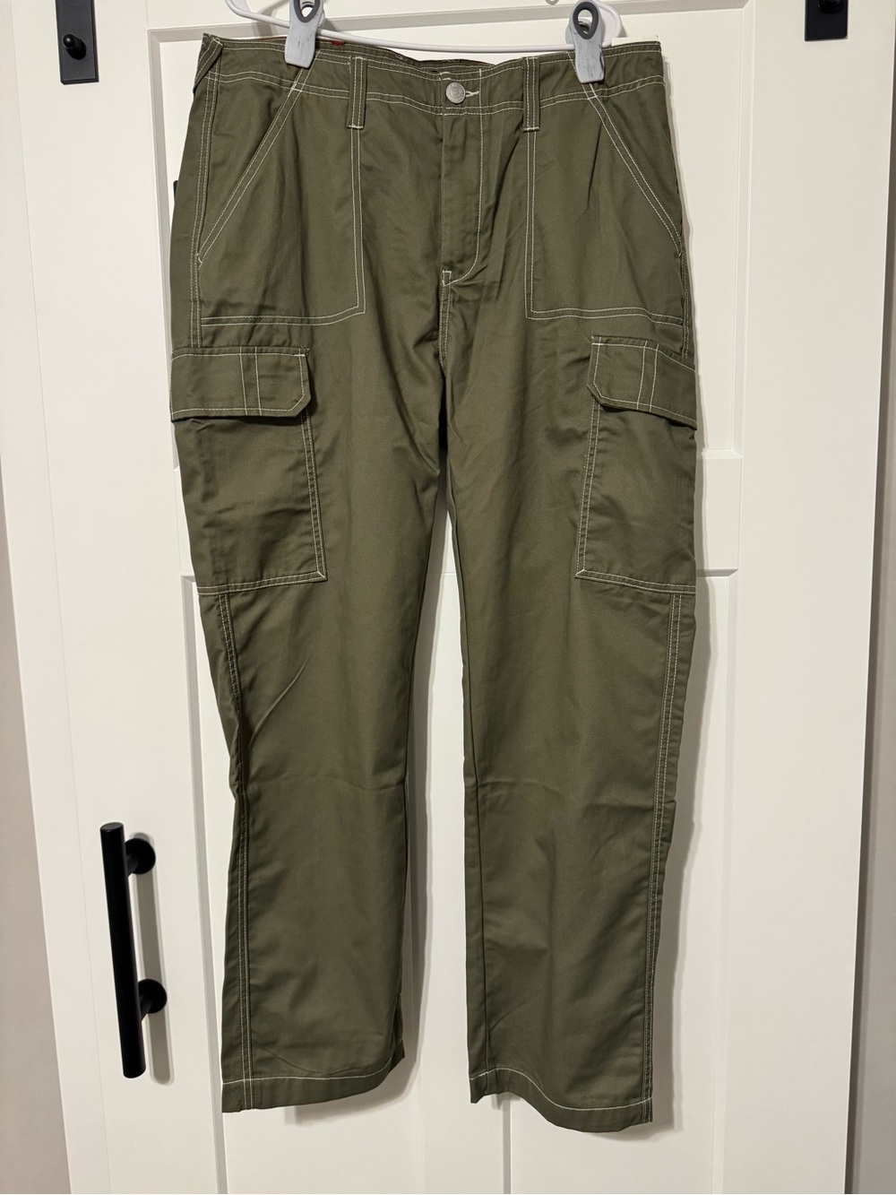 NWT True Religion Bobby Baggy Cargo Pants Men 34x32 Kalamata Olive White Stitch